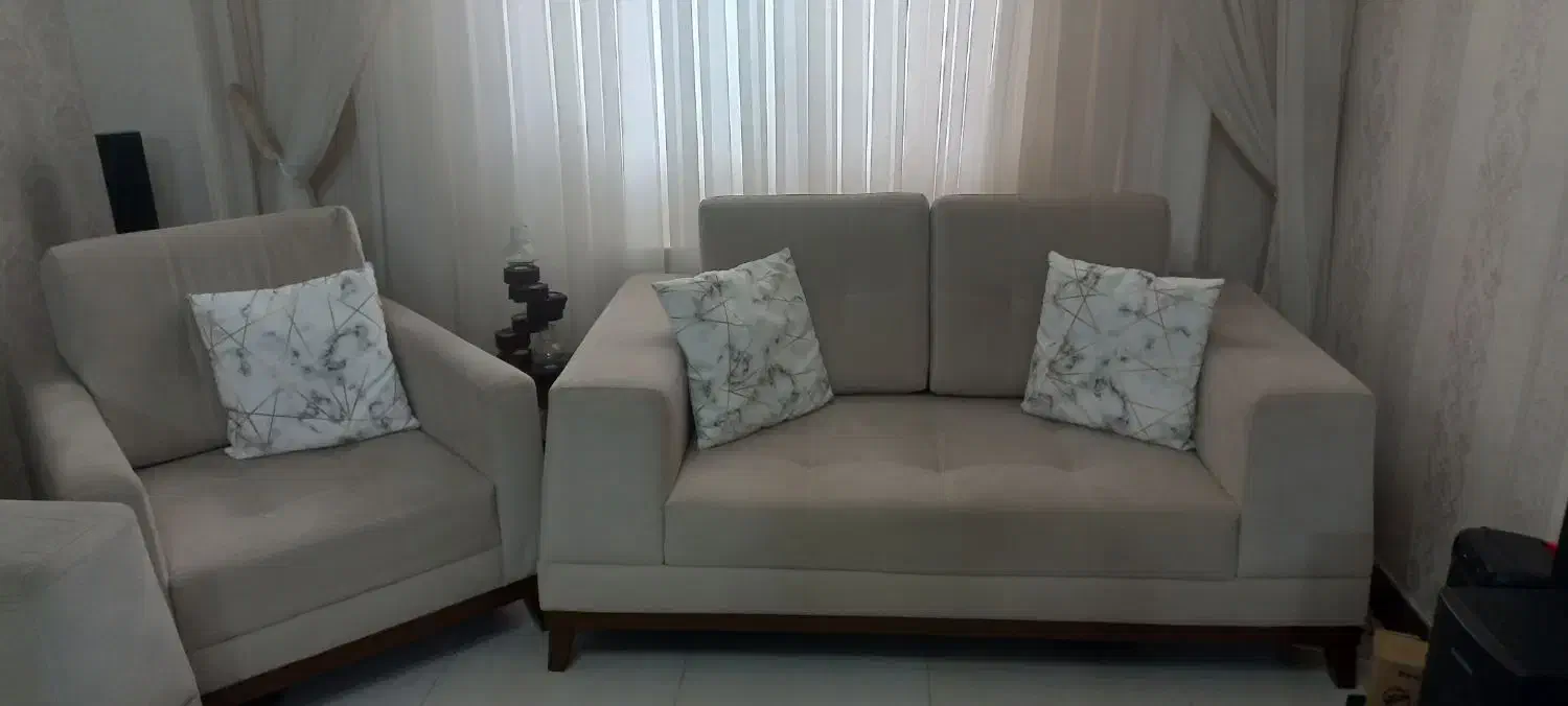 مبل راحتی ساده ۷نفره|مبلمان خانگی و میز عسلی|رشت, آزادگان|دیوار