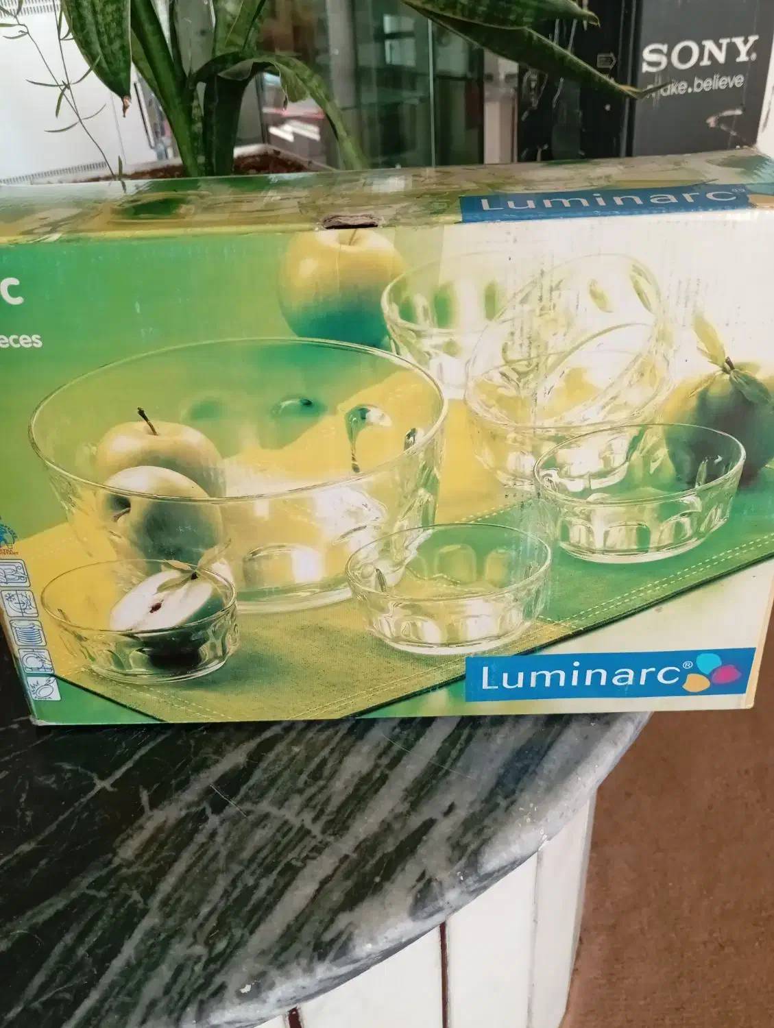 ظرف|سرویس روتختی|خوی, |دیوار