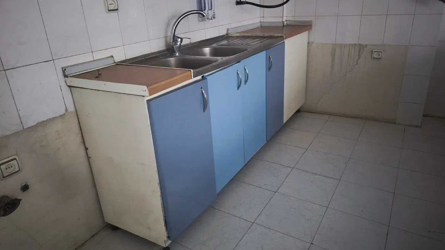 کابینت دست دوم + سینک + هود + شیر|آبچکان و نظمدهنده ظروف|اصفهان, بیدآباد|دیوار