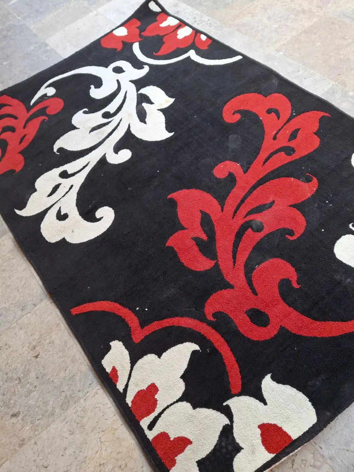 فرش فانتزی ۴ متری|گلیم، جاجیم، گبه|اندیشه, اندیشه فاز ۵|دیوار