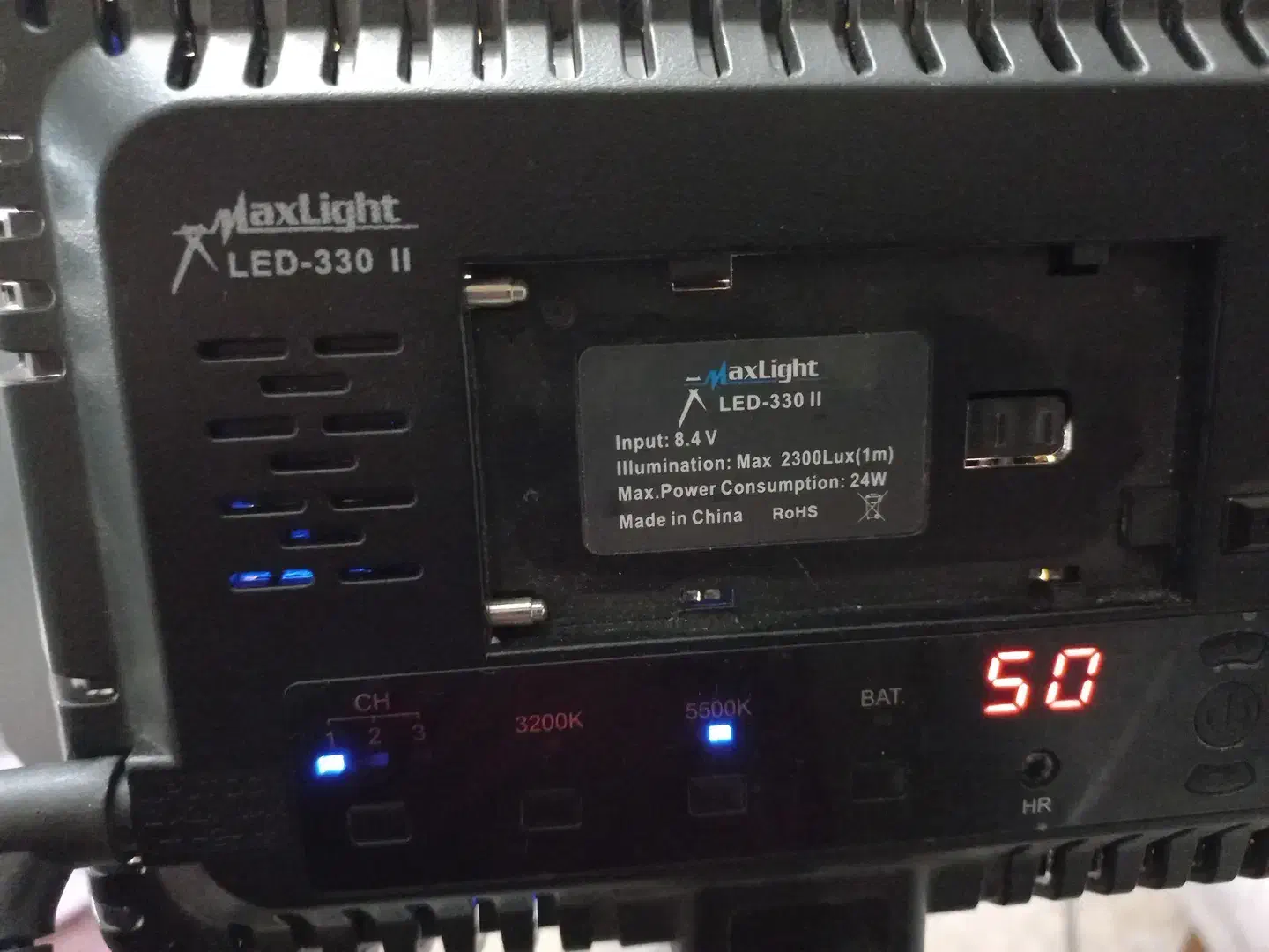 پرژکتور نورپردازی maxlight 330 11|دوربین عکاسی و فیلم‌برداری|کرج, باغستان|دیوار