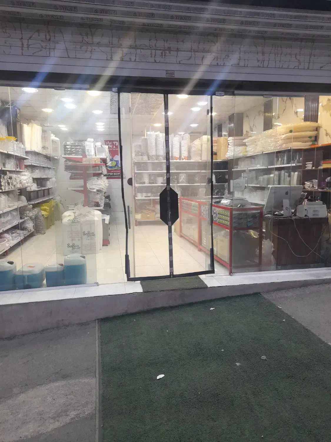 استخدام نیروی اقا تمام وقت|استخدام خدمات فروشگاه و رستوران|پردیس, فاز ۶|دیوار