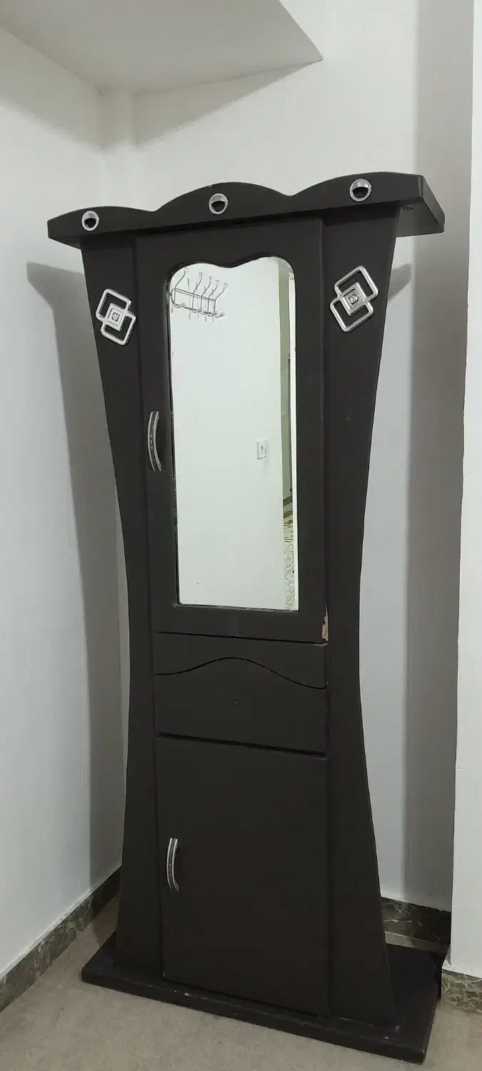 موکت فرش لوازم منزل به علت جابجایی|فرش|ایلام, |دیوار