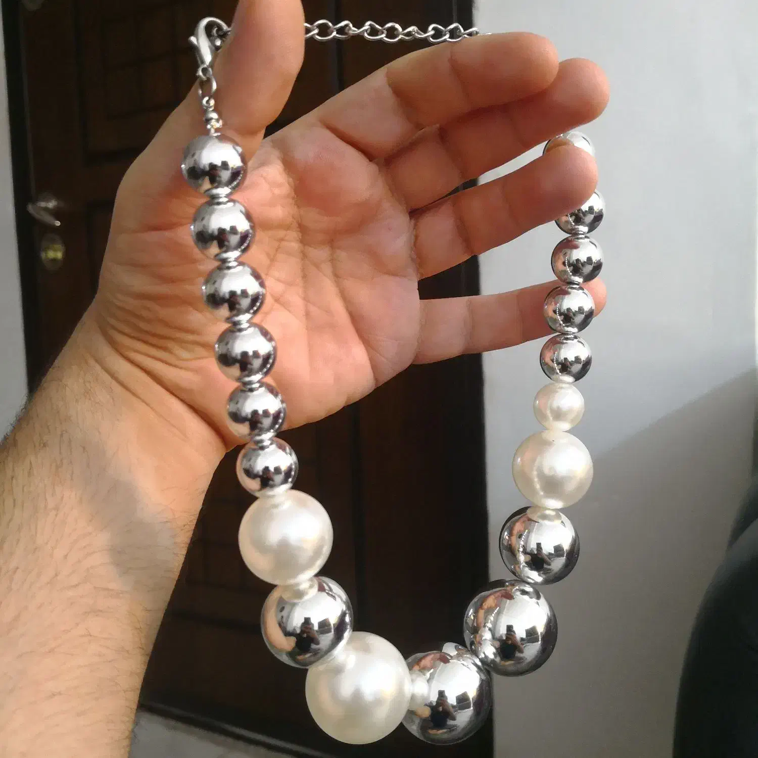 گردنبد مرواریدی آک|بدلیجات|اهواز, کمپلو جنوبی|دیوار