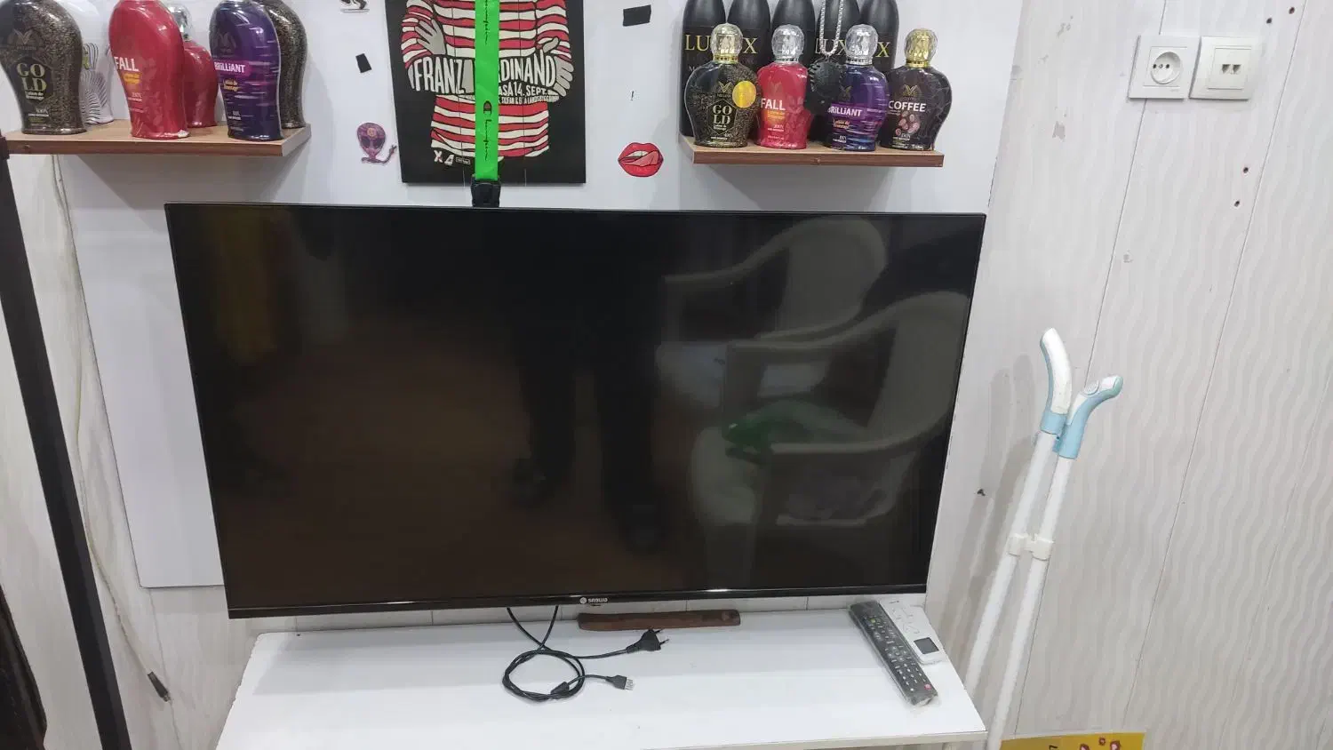 تلویزیون اسنوا 43اینچ|تلویزیون و پروژکتور|تهران, دهکده المپیک|دیوار