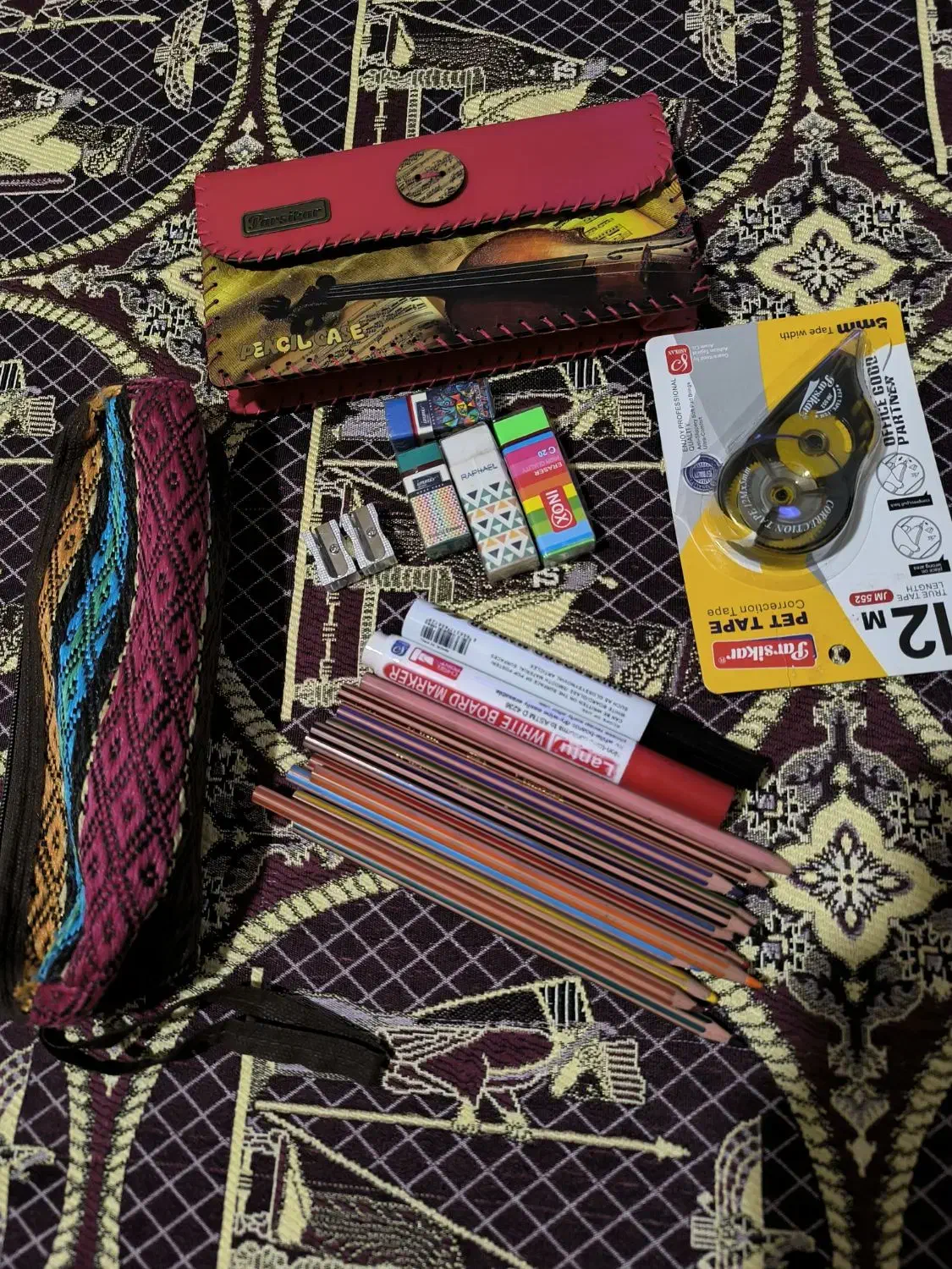 لوازم تحریر|لوازم التحریر|پرند, فاز ۵|دیوار