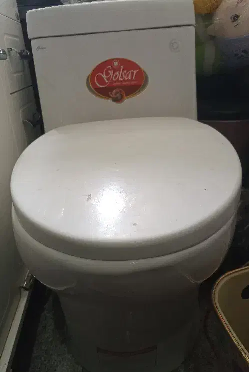 توالت فرنگی درحدنو بدونه خط خش،گلسار|لوازم سرویس بهداشتی|اصفهان, کوی شهید کشوری|دیوار