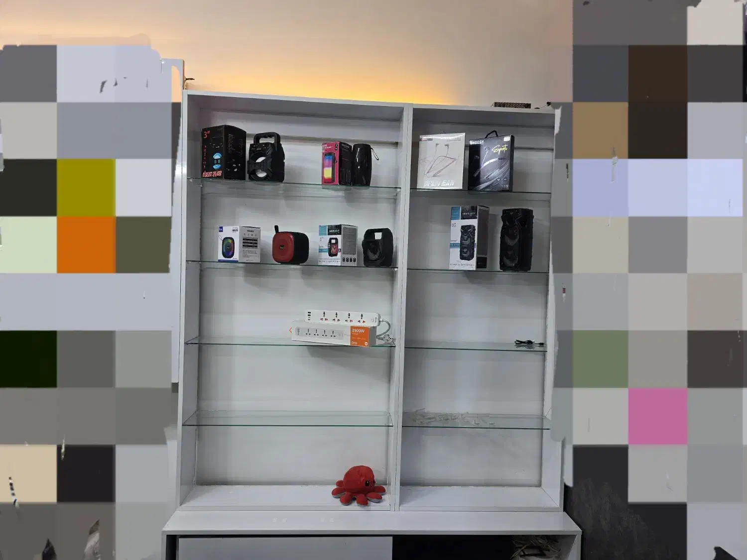 ویترین جلو دارای طبقات شیشه ای|بوفه، ویترین، کنسول|گنبد کاووس, |دیوار