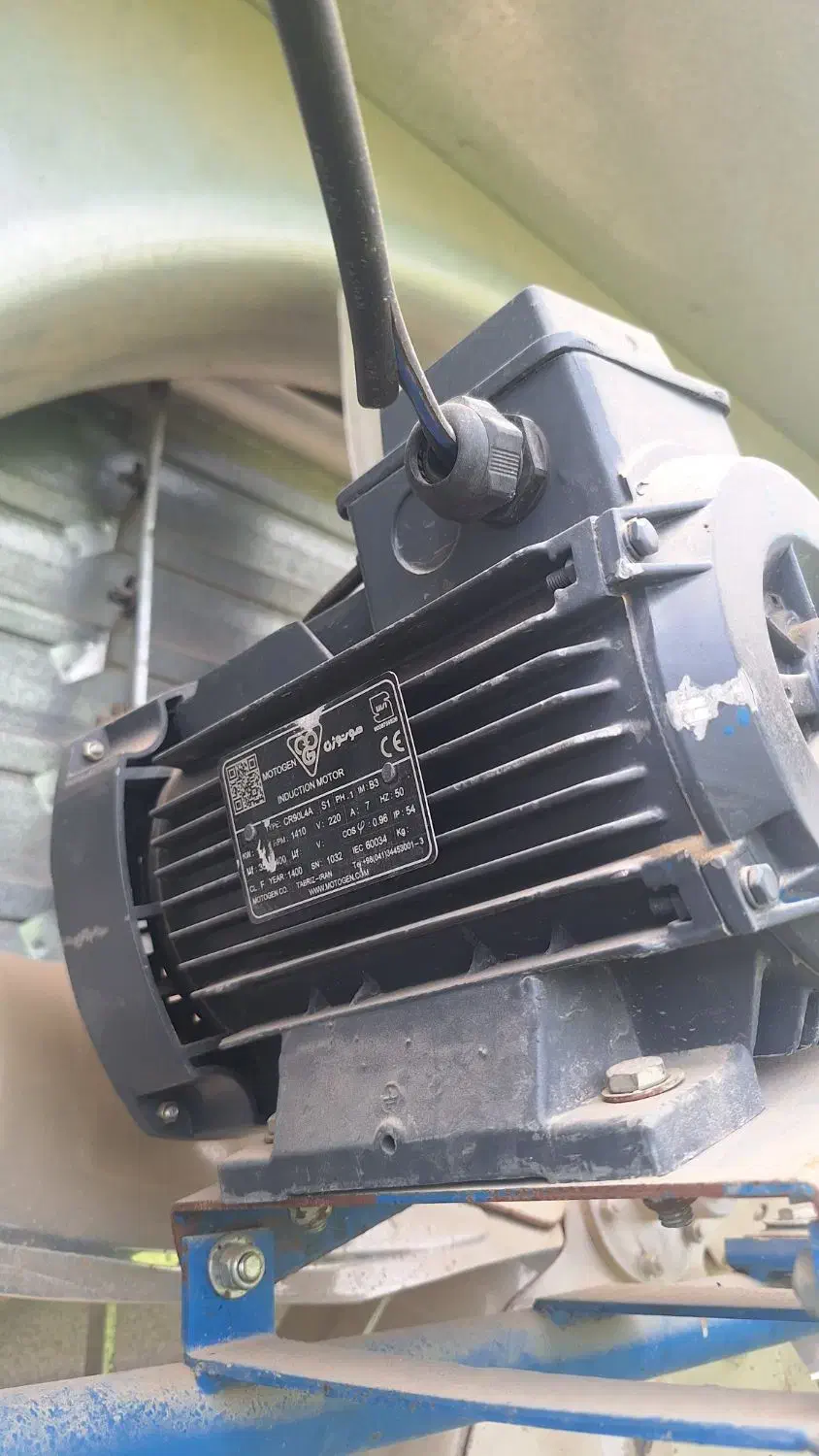 ۴عدد فن ۱۴۰ اگزاست،برای گلخانه یا مرغداری|ماشینآلات صنعتی|جالق, |دیوار