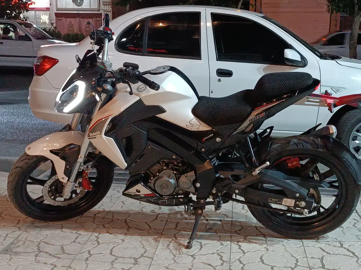 بنلی ۱۸۰s|موتورسیکلت|اسلام‌شهر, شهرک واوان|دیوار