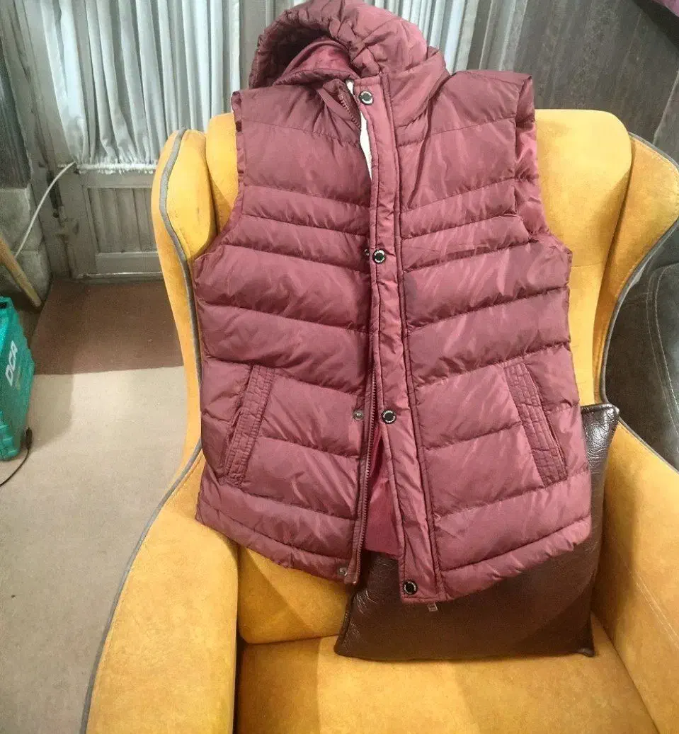 پافر|لباس|مشهد, شفا|دیوار