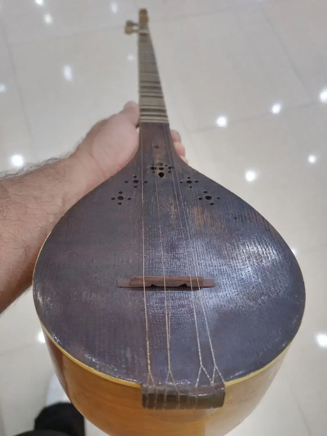 سه تار مفاخری|سازهای سنتی|دوگنبدان, |دیوار