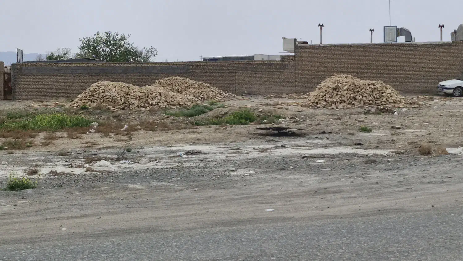 زمین فروشی شهرستان کاشمر - اول روستای زنده جان|فروش زمین و ملک کلنگی|کاشمر, |دیوار
