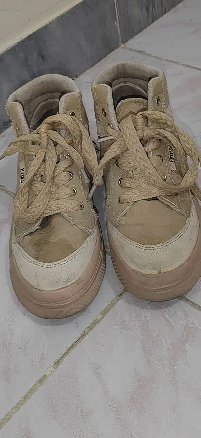 نیم بوت کرمی|کیف، کفش، کمربند|مریوان, |دیوار