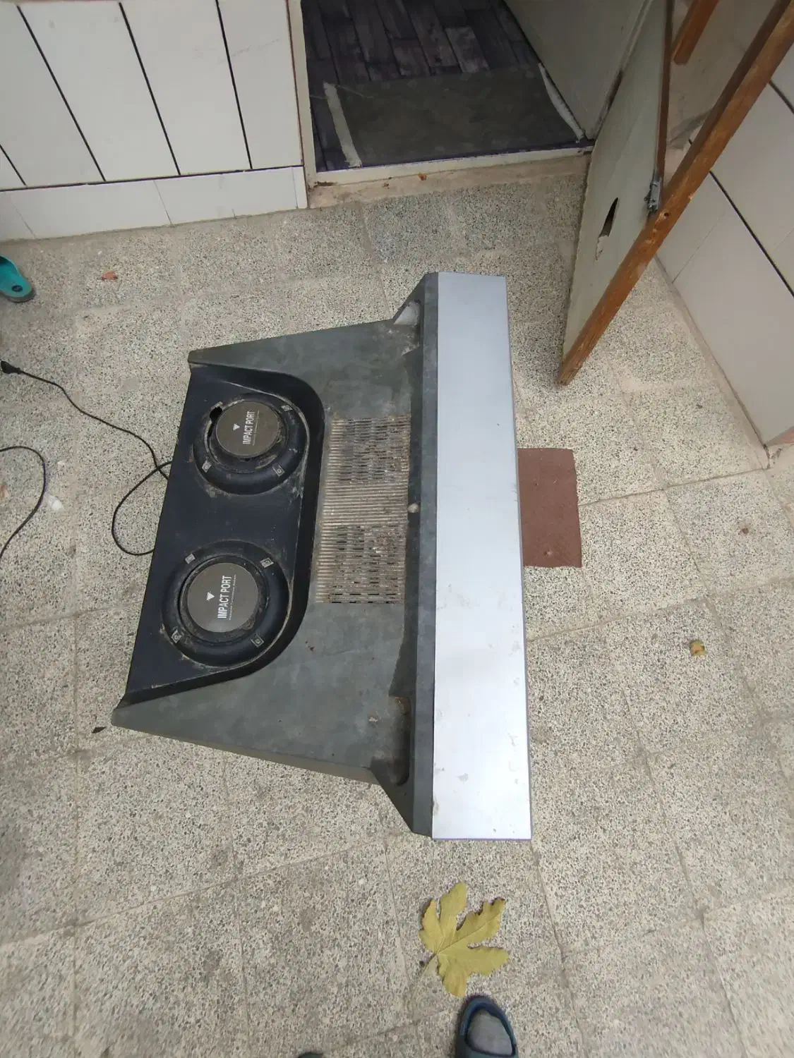 4عدد تلویزیون قدیمی سالم ب قیمت مناسب . 2عددبزرگ|تلویزیون و پروژکتور|خمینیشهر, |دیوار