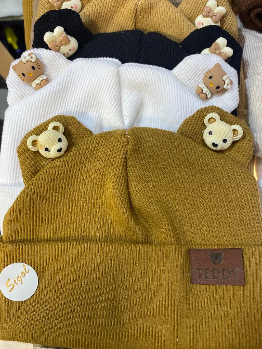 کلاه نقلی|کفش و لباس بچه|مشهد, عامل|دیوار