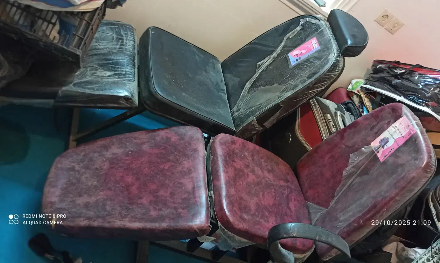 دو عدد صندلی ارایشگری|آرایشگاه و سالن‌های زیبایی|یزد, |دیوار