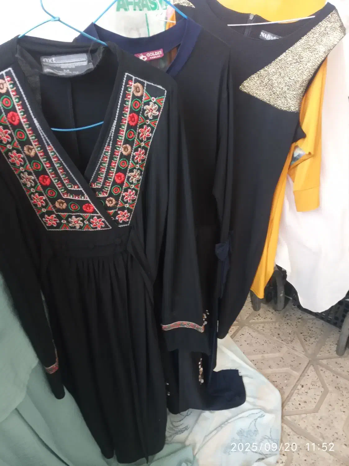 لباس|لباس|بیرجند, |دیوار