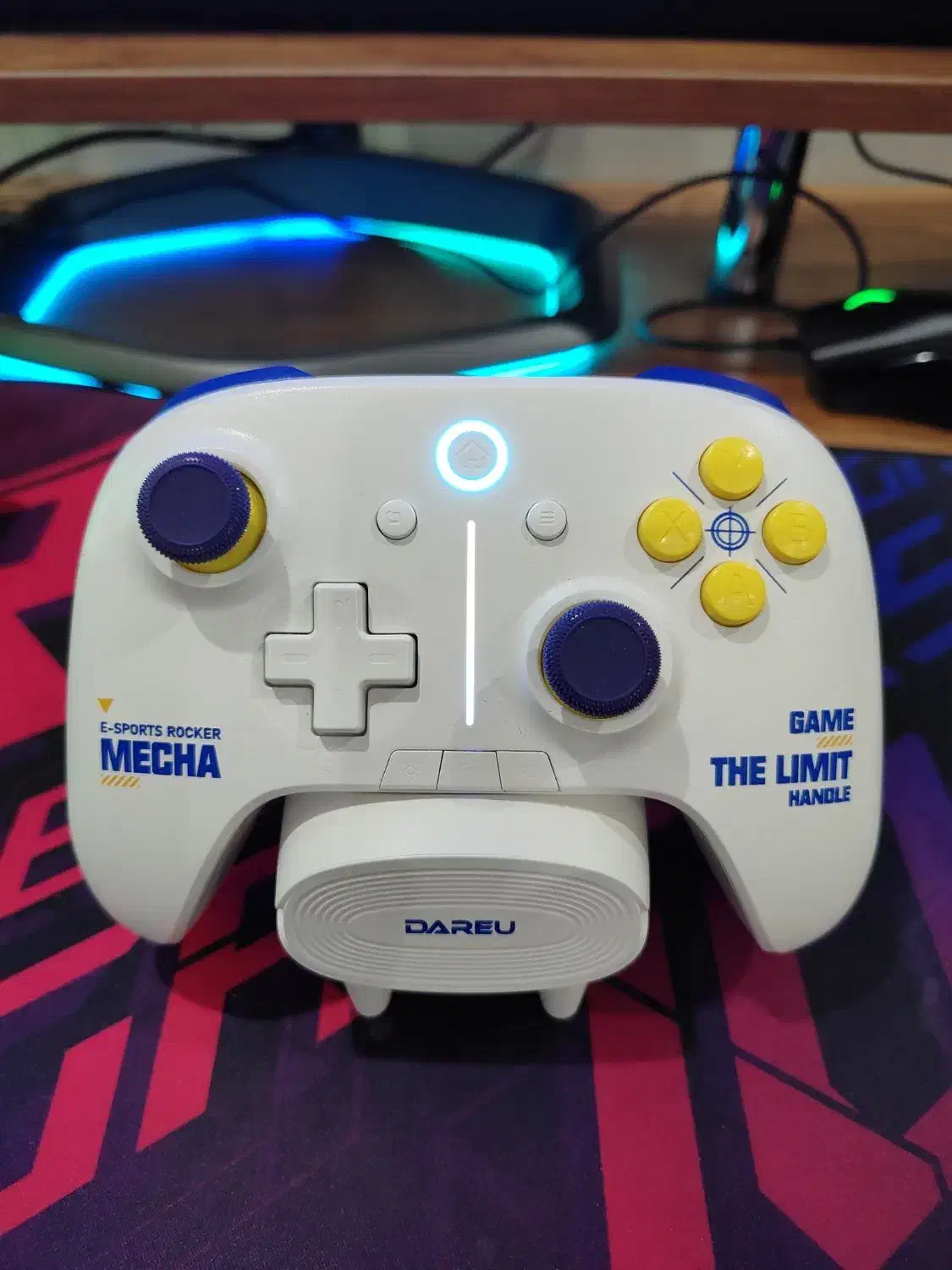 دسته بازی (2 دسته)|کنسول، بازی ویدئویی و آنلاین|تهران, دریاچه شهدای خلیج فارس|دیوار