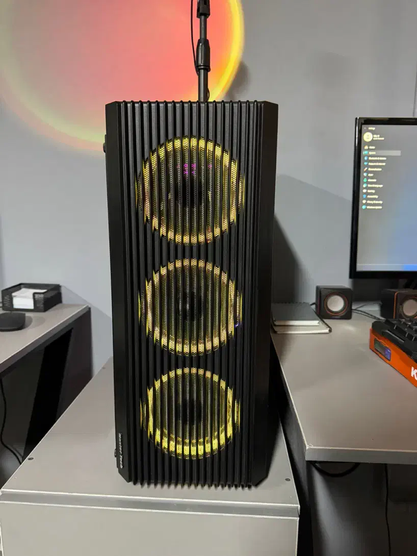 کیس کامپیوتر گیمینگ و رندرینگ|رایانه رومیزی|بروجرد, |دیوار