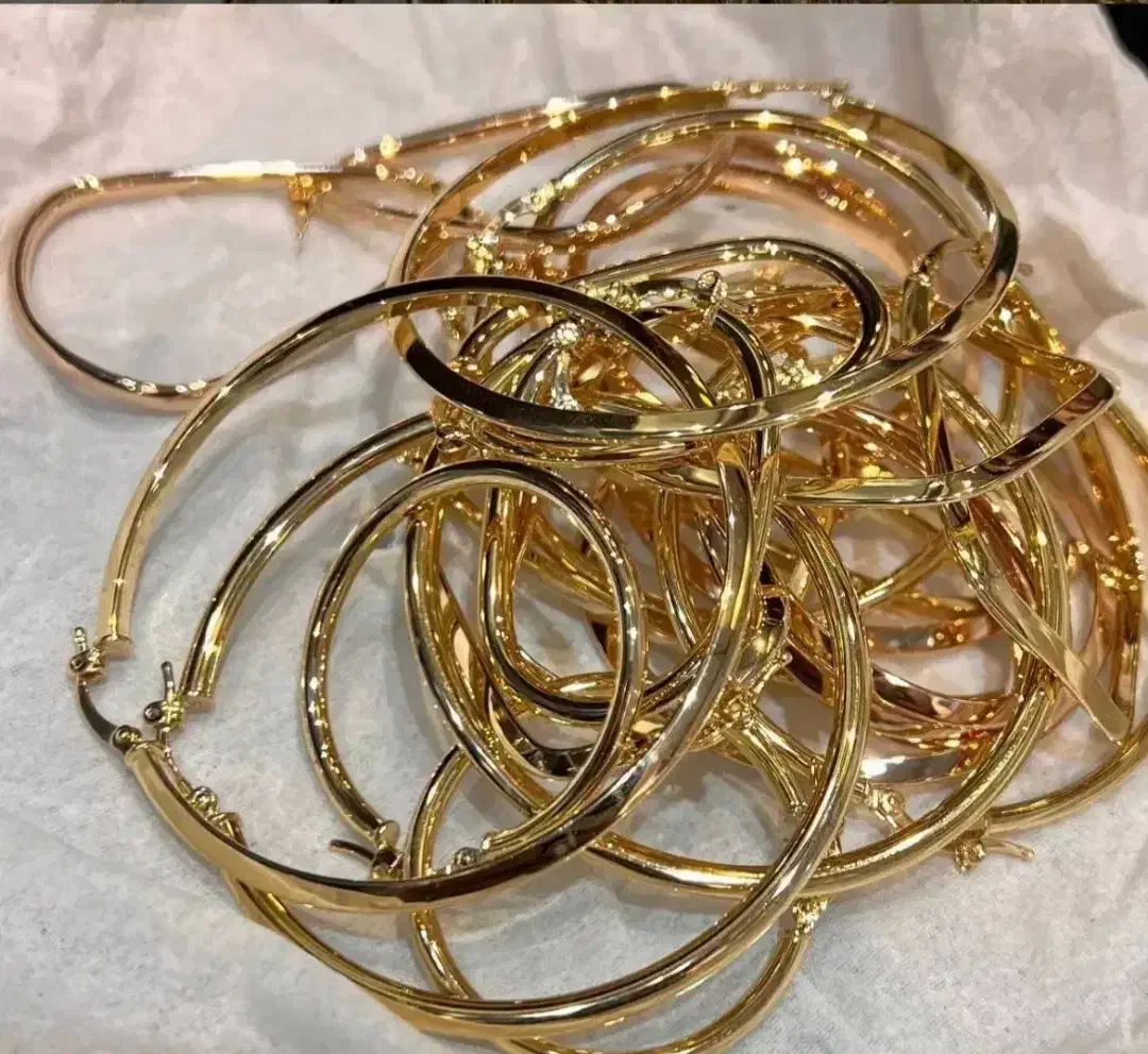 پرداخت**تسهیلات**برروی طلای شما|جواهرات|تهران, تهرانپارس جنوبی|دیوار