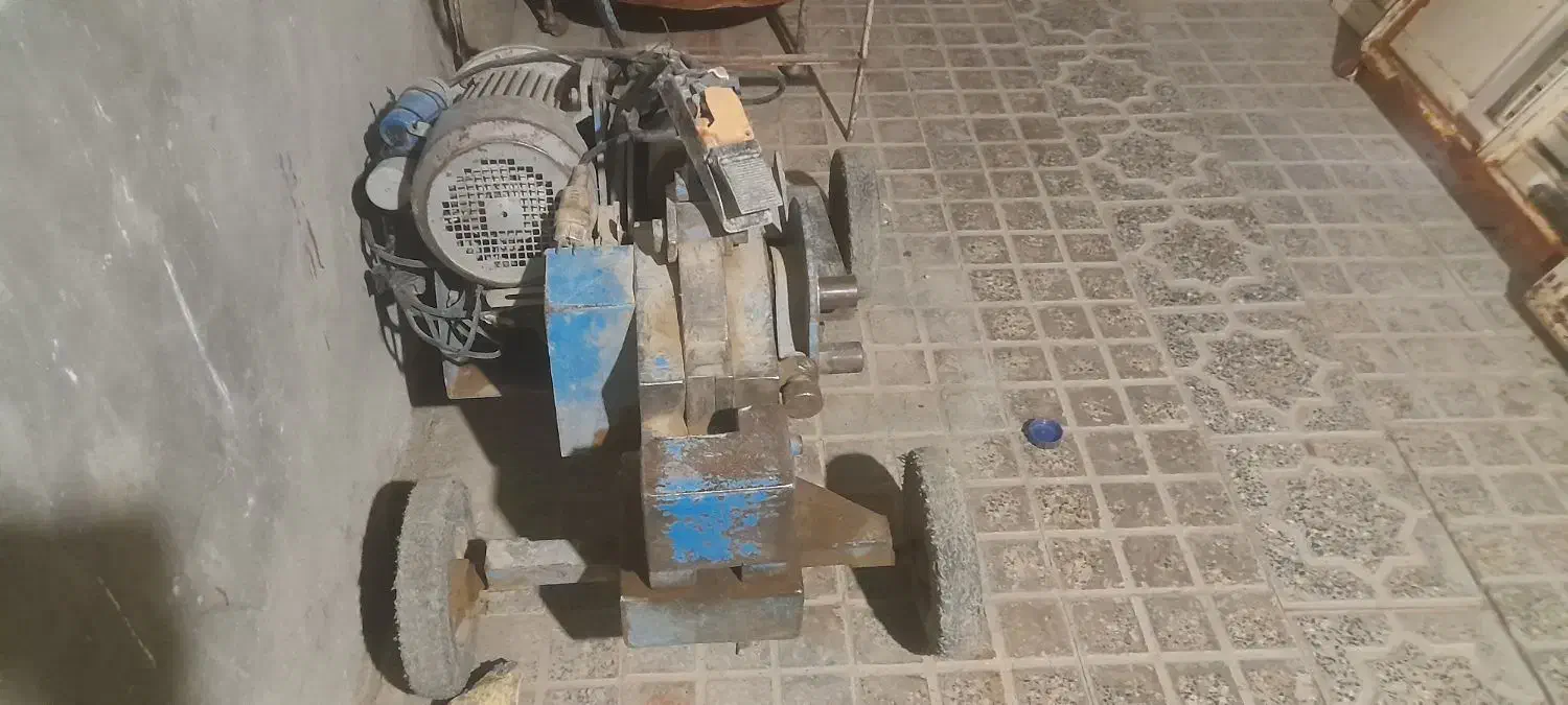 قیچی میلگرد بر|ماشینآلات صنعتی|بن, |دیوار