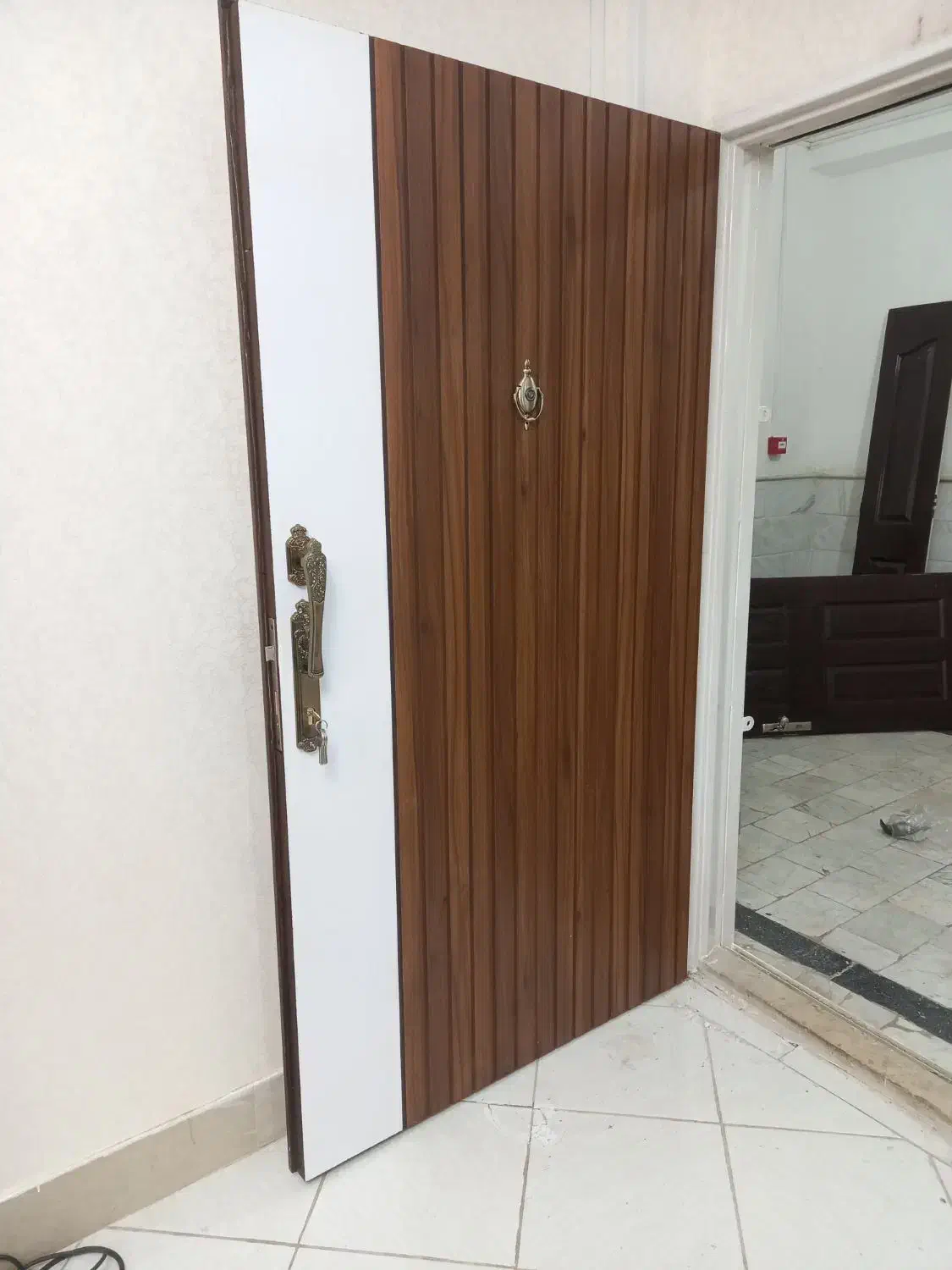 انواع درب چوبی بدون واسطه مستقیم از کارگاه|مصالح و تجهیزات ساختمان|قم, بنیاد|دیوار