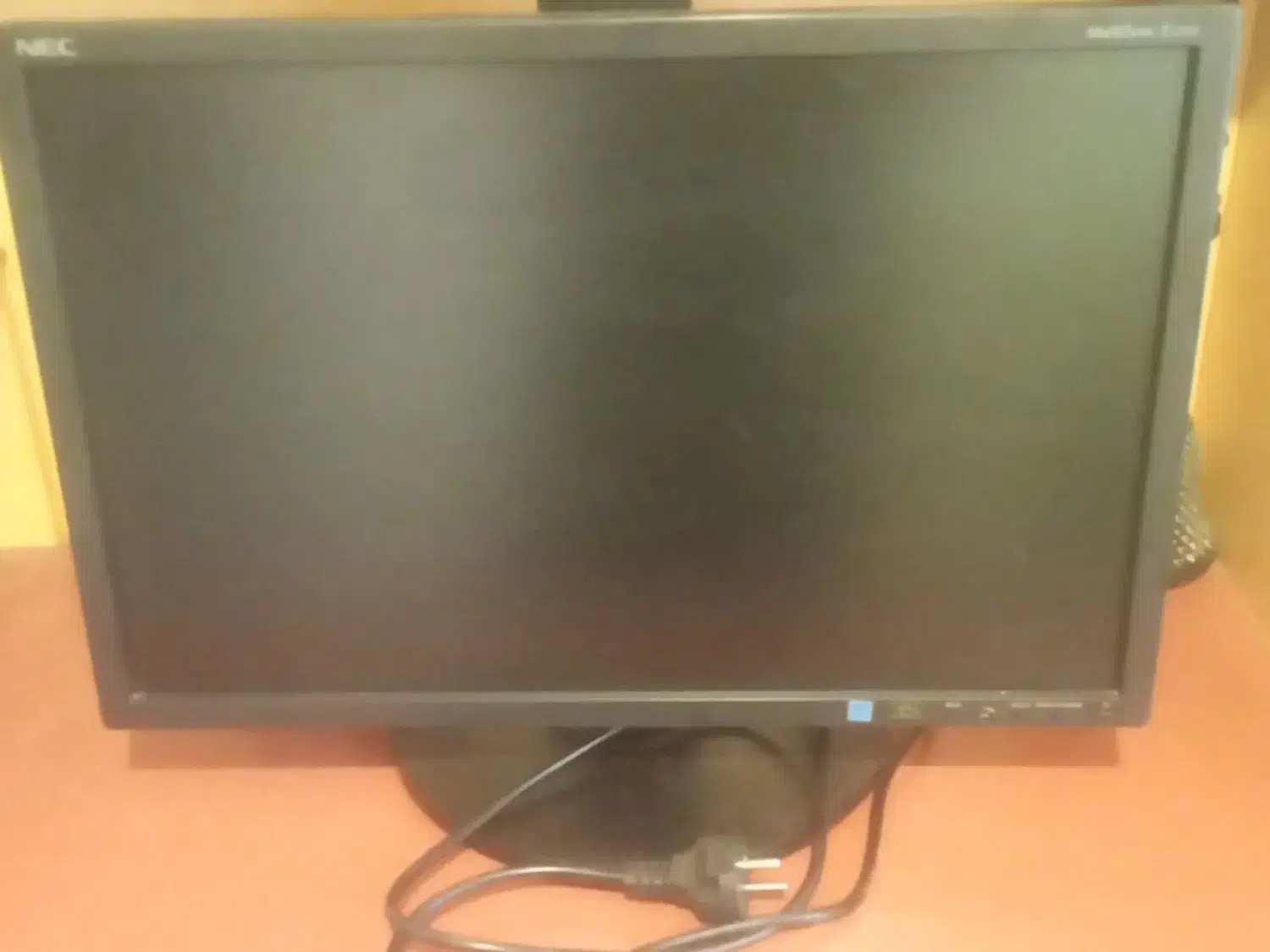 مانیتور|رایانه رومیزی|گرمدره, |دیوار