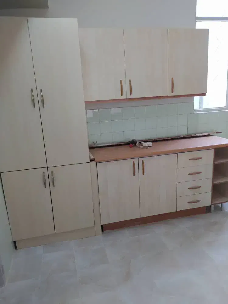 اجاره آپارتمان ۲۰۶ متری ۳ خوابه در میدان انقلاب