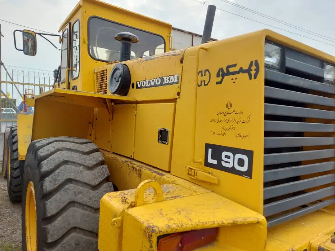 لودر ولوو ال ۹۰ مدل ۷۳|خودرو سنگین|تهران, بهارستان|دیوار