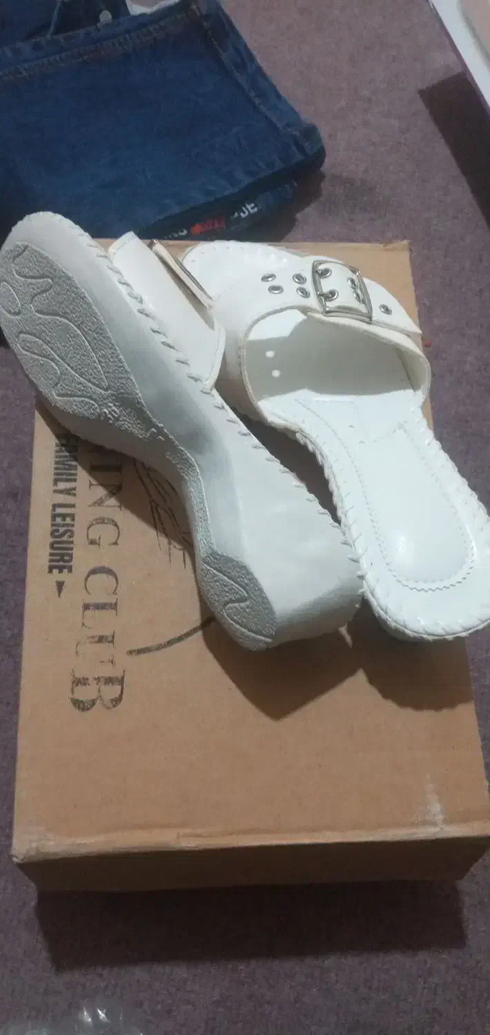 سه دست دمپایی صندل نو|کیف، کفش، کمربند|اصفهان, مولوی|دیوار