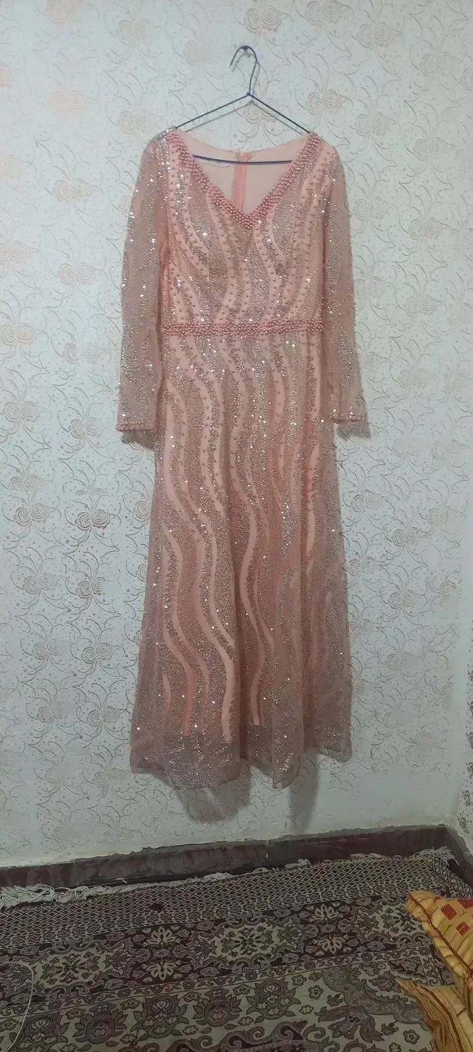 لباس مجلسی|لباس|چناران, |دیوار