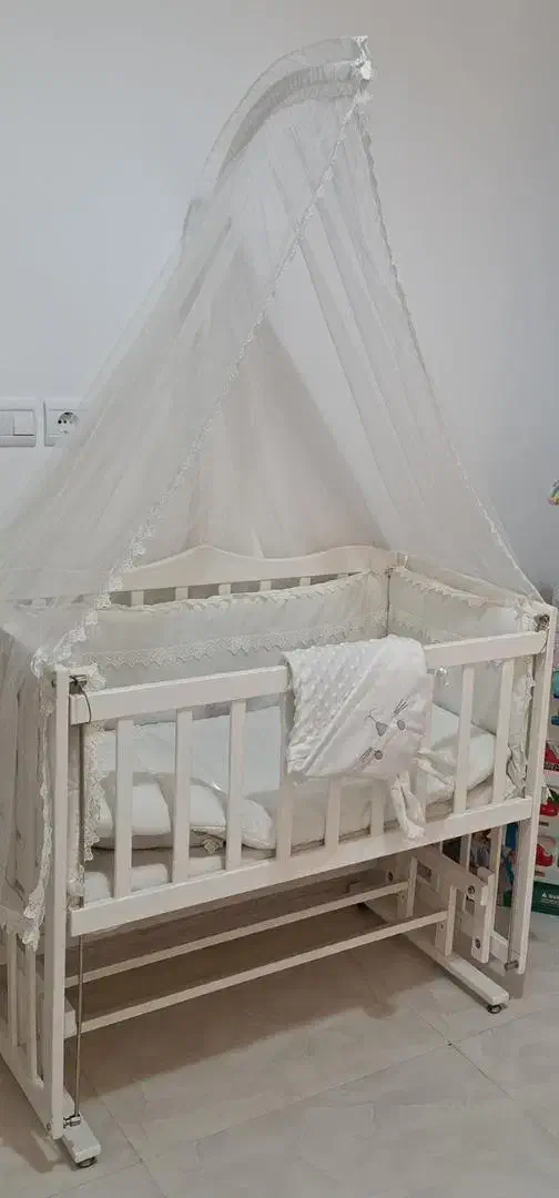 تخت کنار مادر|تخت و صندلی بچه|میانه, |دیوار