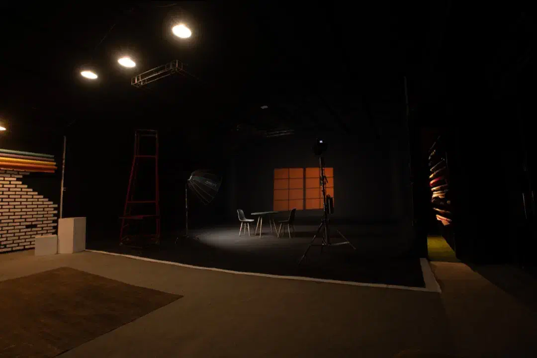 اجاره استودیو وایت باکس و بلک باکس رنتال تجهیزات|اجارهٔ کوتاهمدت دفتر کار و فضای آموزشی|تهران, شهرک طالقانی|دیوار