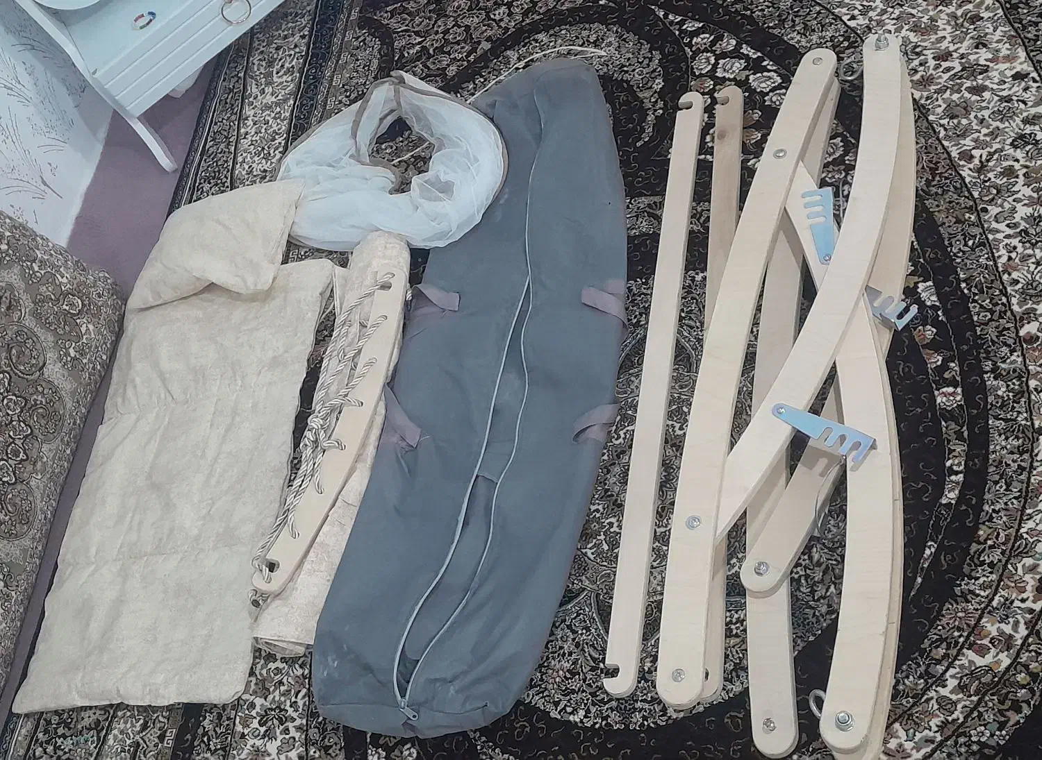 گهواره نوزاد|تخت و سرویس خواب|سنندج, |دیوار