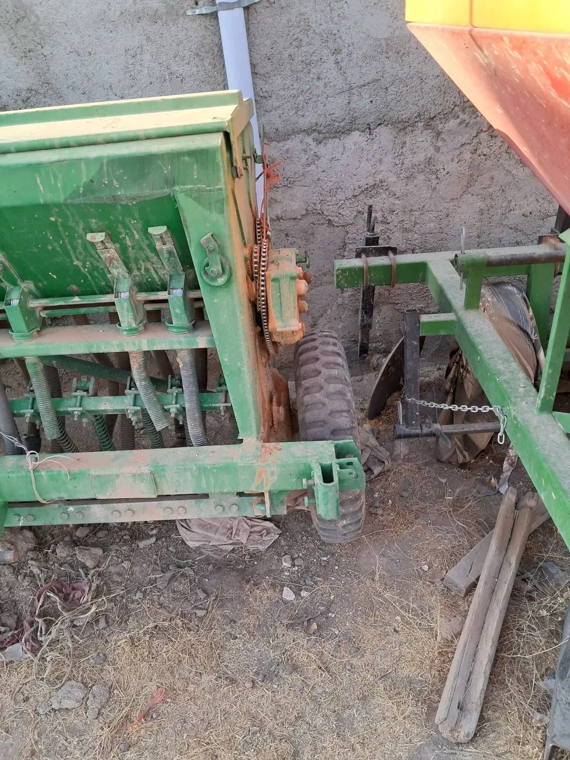 ردیفکاردومخزنه|قطعات یدکی و لوازم جانبی|قروه, |دیوار