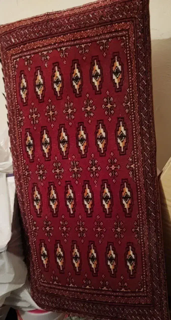 پشتی|پشتی|اصفهان, بهارستان|دیوار