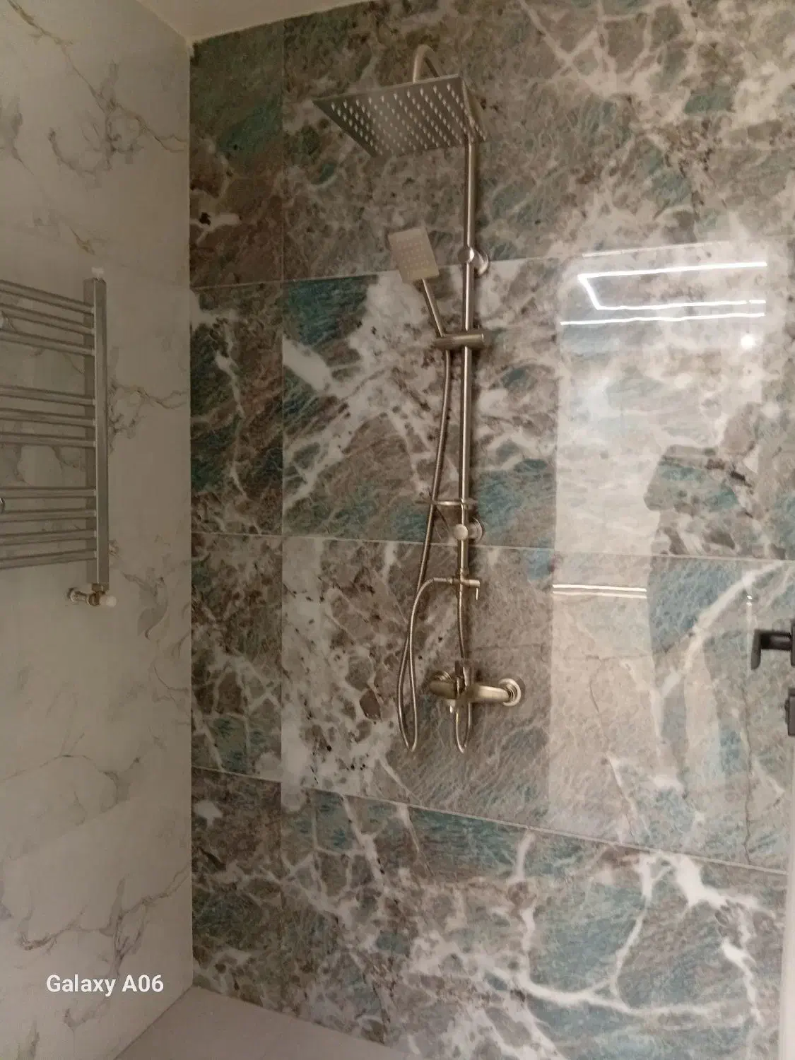 فردوس شرق نوساز ۱۴۱ متر ۲p فول امکانات تبدیل دارد