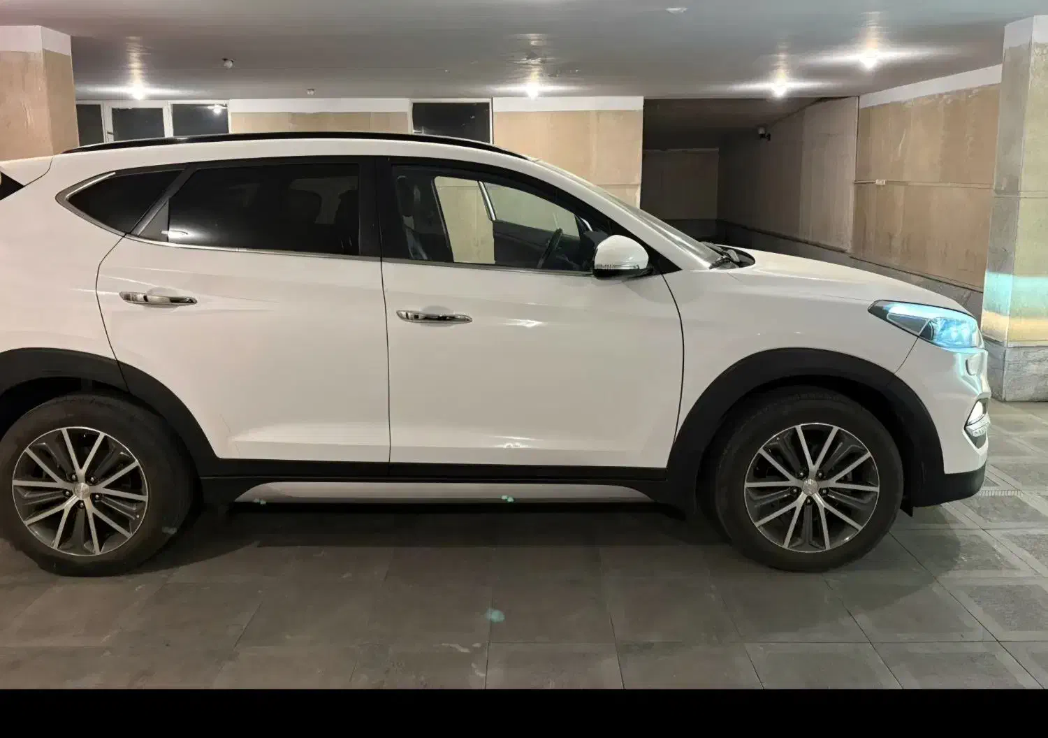 هیوندای ix35 2017 فول شرکتی رادار گرمکن و سردکن|خودرو سواری و وانت|تهران, امانیه|دیوار