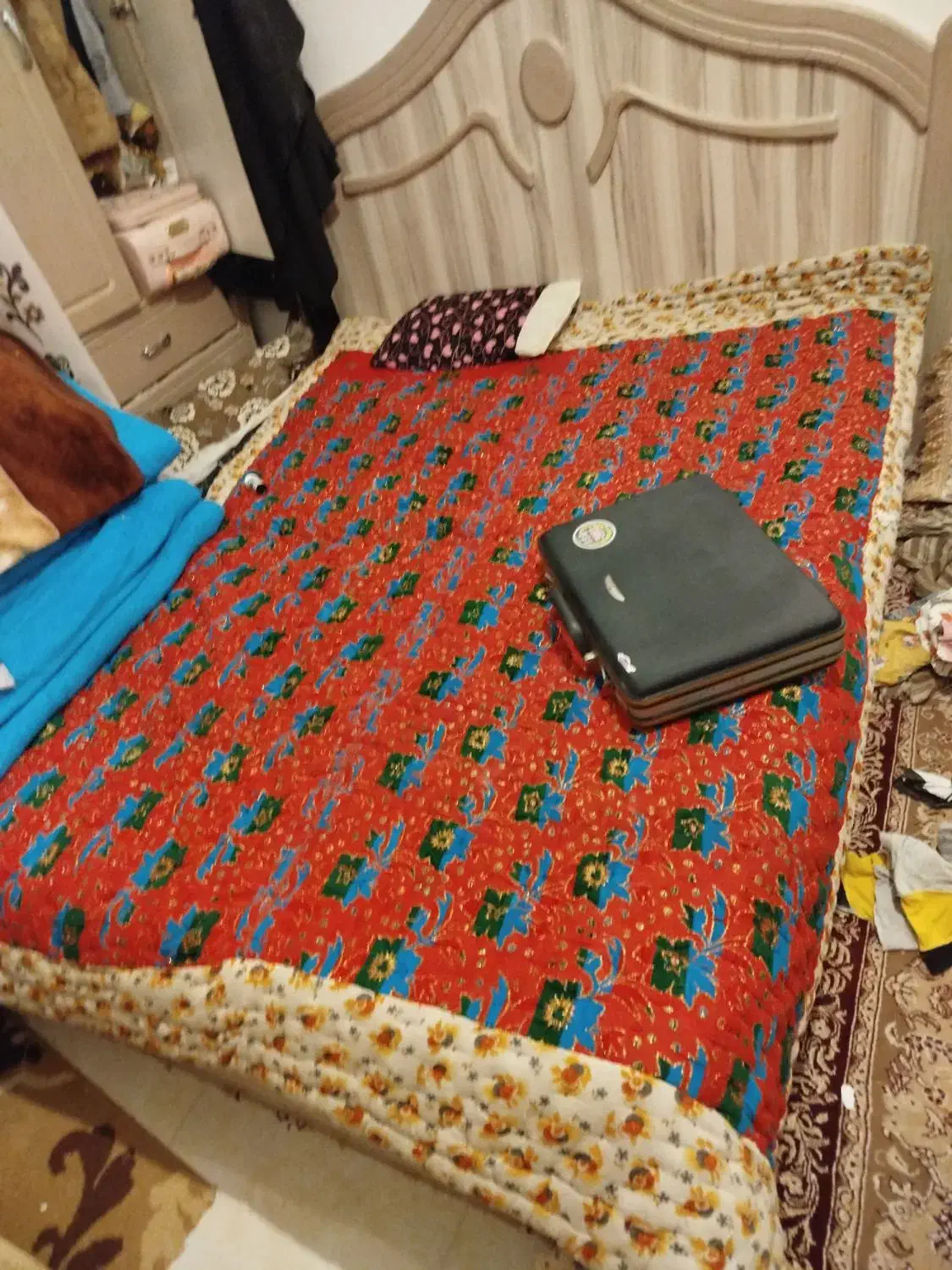 تختخواب دونفره|تخت و سرویس خواب|میرجاوه, |دیوار