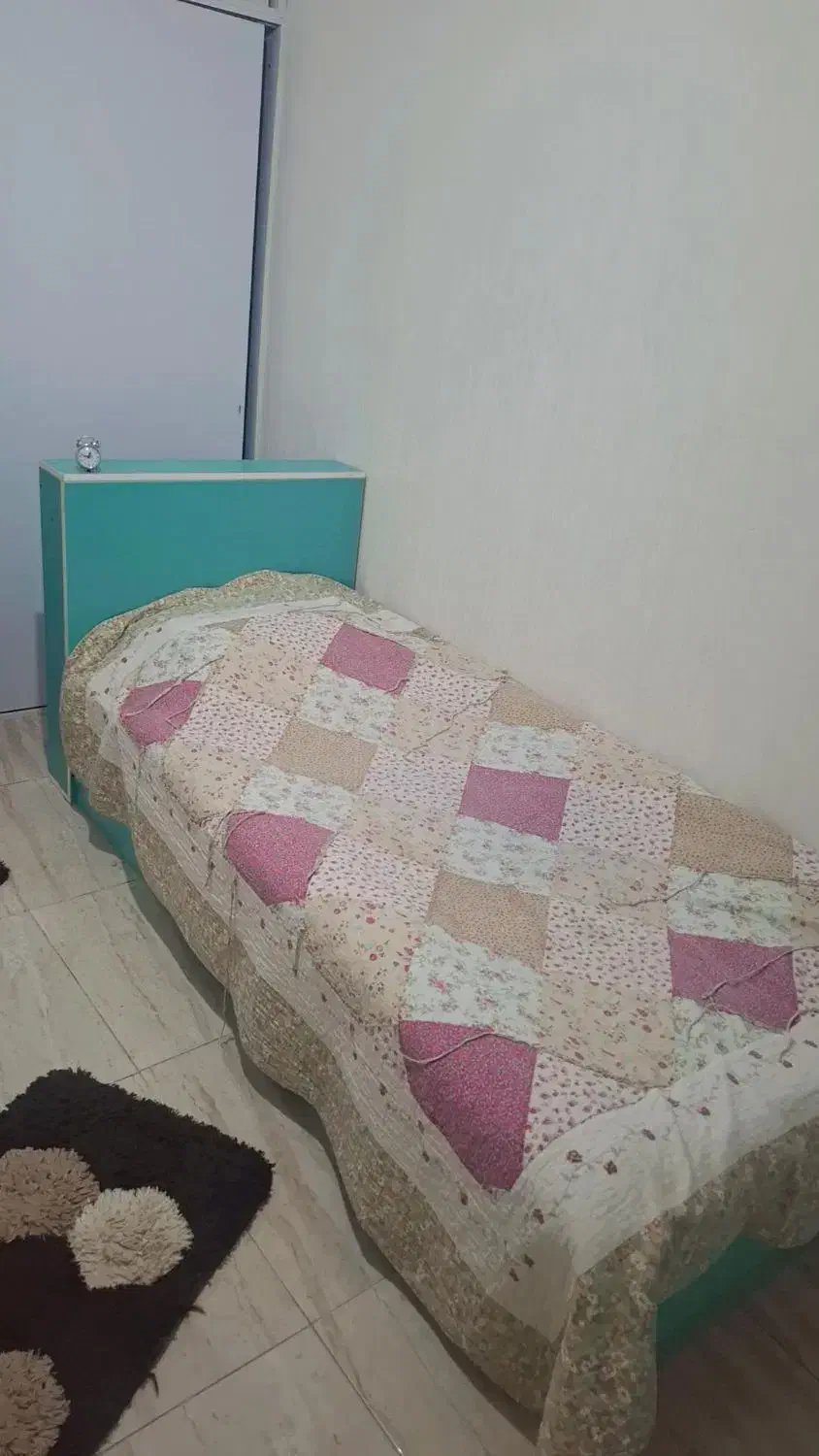 فروش کتابخانه وتخت خواب|کتابخانه، شلف، قفسه‌های دیواری|پاکدشت, پاکدشت (مامازند)|دیوار