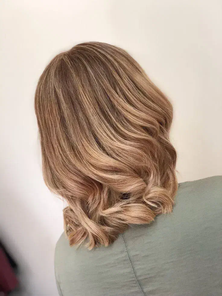 خدمات تخصصی زیبایی و اکستنشن مو آناهیتا|خدمات آرایشگری و زیبایی|صدرا-فارس, فاز ۱|دیوار