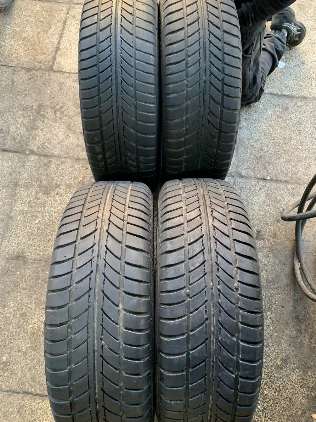 لاستیک ۱۴ یزد در حد ۴حلقه|قطعات یدکی و لوازم جانبی|ورامین, ورامین|دیوار