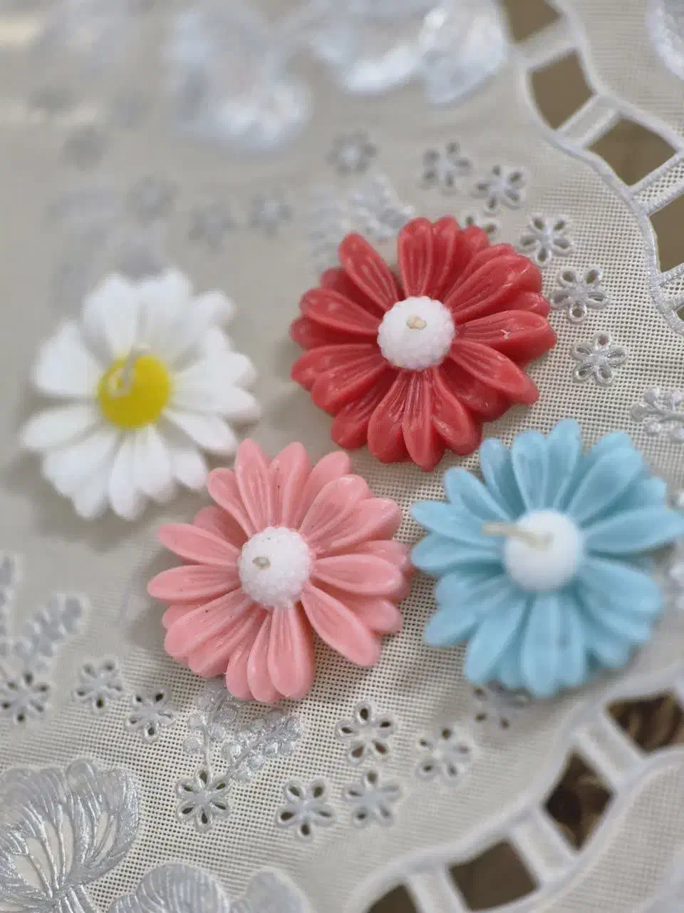 شمع بابونه فقط ۱۰|صنایع دستی و سایر لوازم تزئینی|اصفهان, کوی شهید کشوری|دیوار