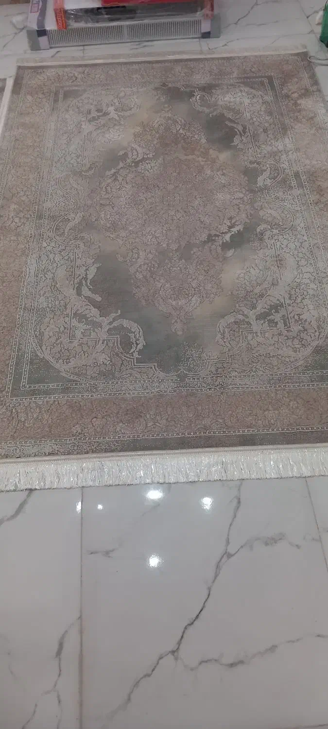 یک عدد فرش ۴متری ابریشمی گل برجسته|فرش|رشت, حمیدیان|دیوار