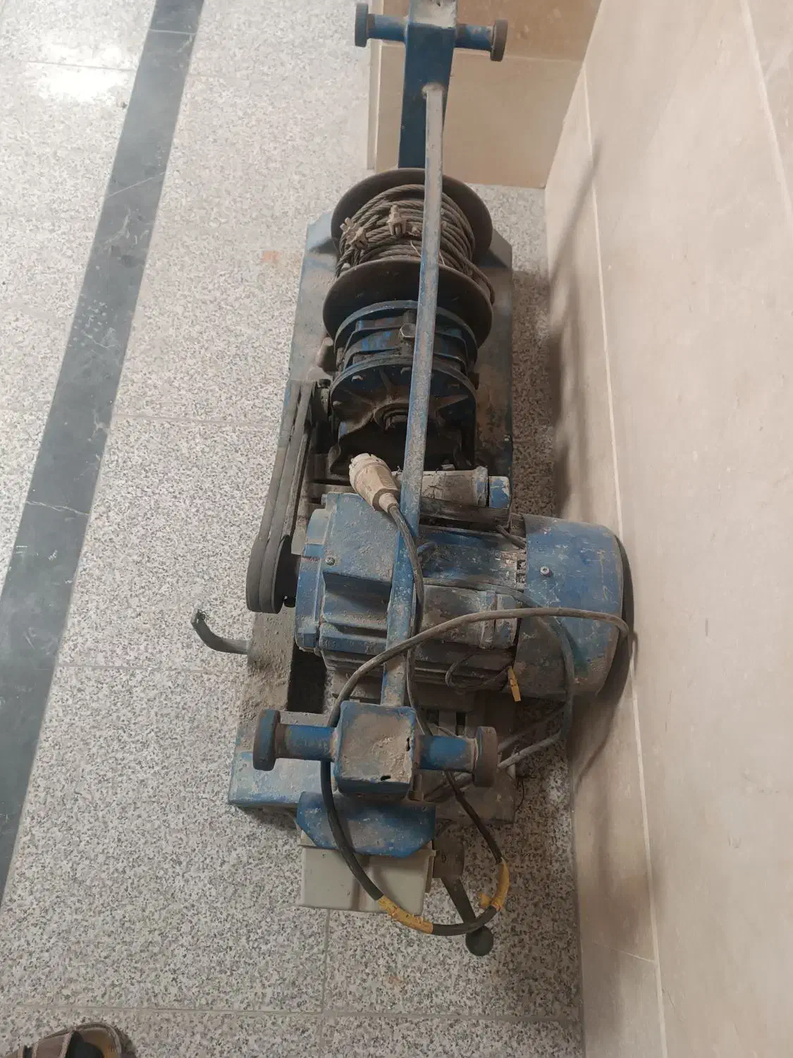 بالابر ساختمانی|مصالح و تجهیزات ساختمان|تهران, آسمان|دیوار