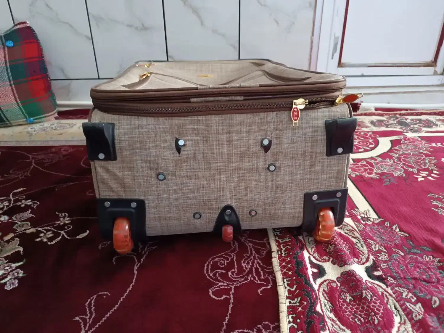 چمدان مسافرتی|کیف، کفش، کمربند|خرم‌آباد, |دیوار