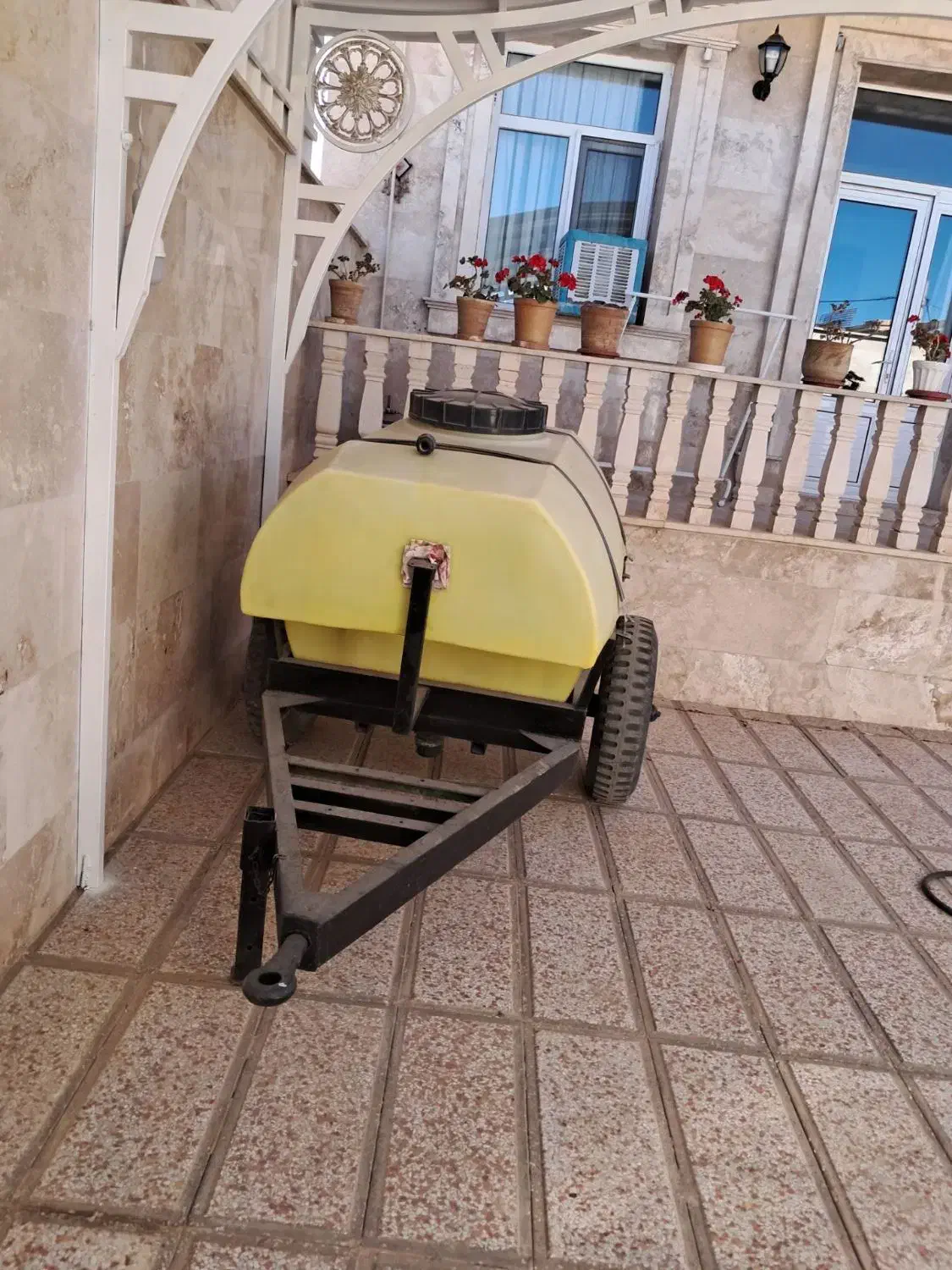 تانکر آب هزارلیتری|ماشینآلات صنعتی|ماهنشان, |دیوار