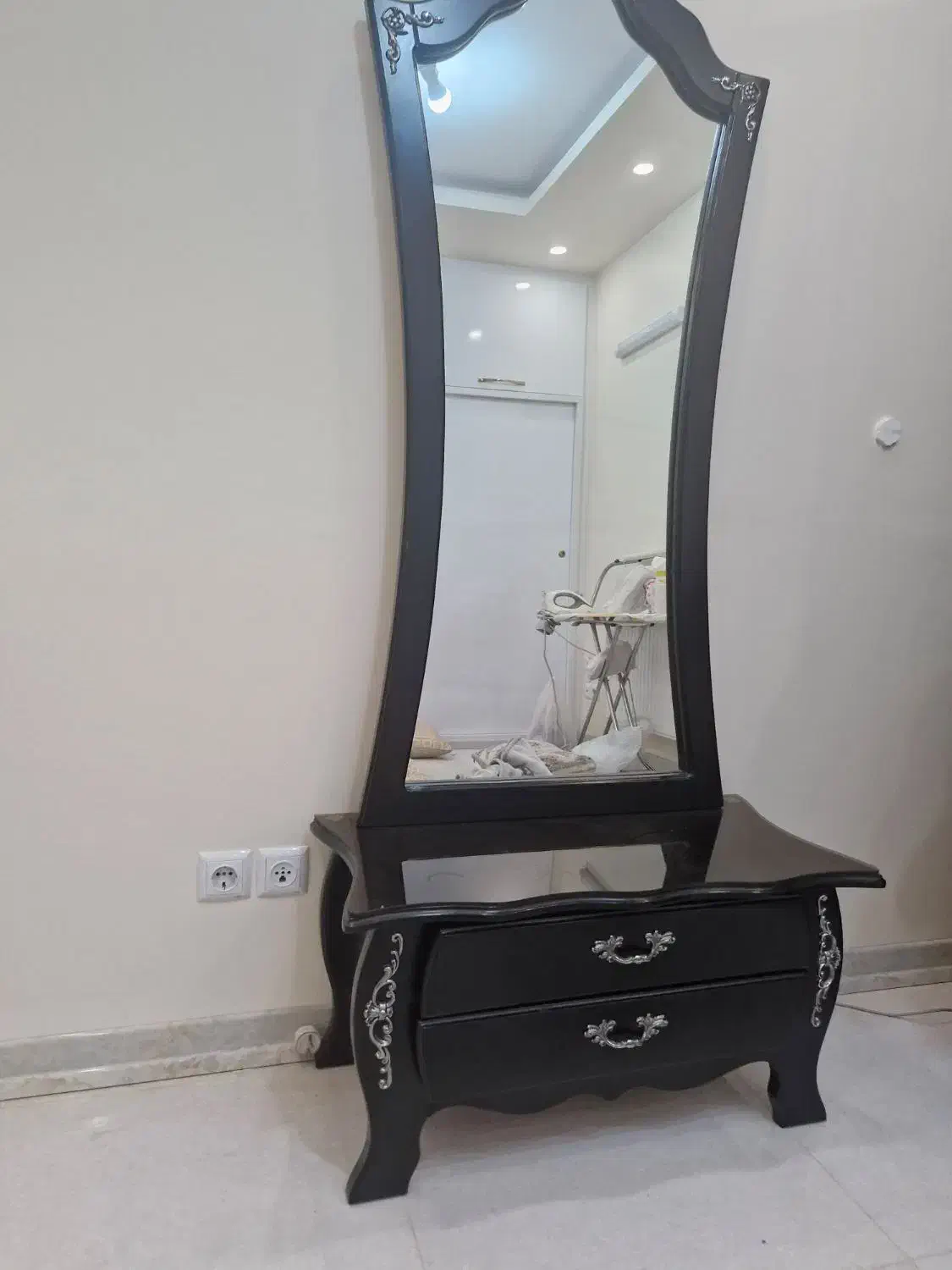 میز و آینه|آینه|فولادشهر, C1|دیوار