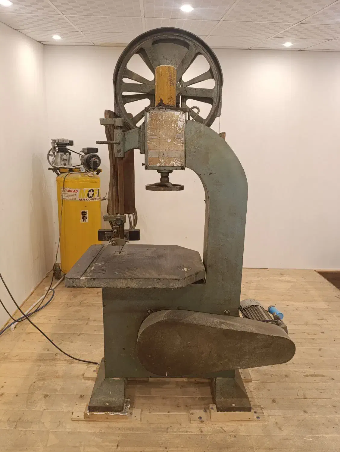 اره فلکه 60|ابزارآلات|رشت, حومه رشت|دیوار